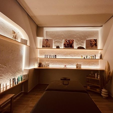 Spongia Hotel Suites & Spa Myrties Eksteriør billede