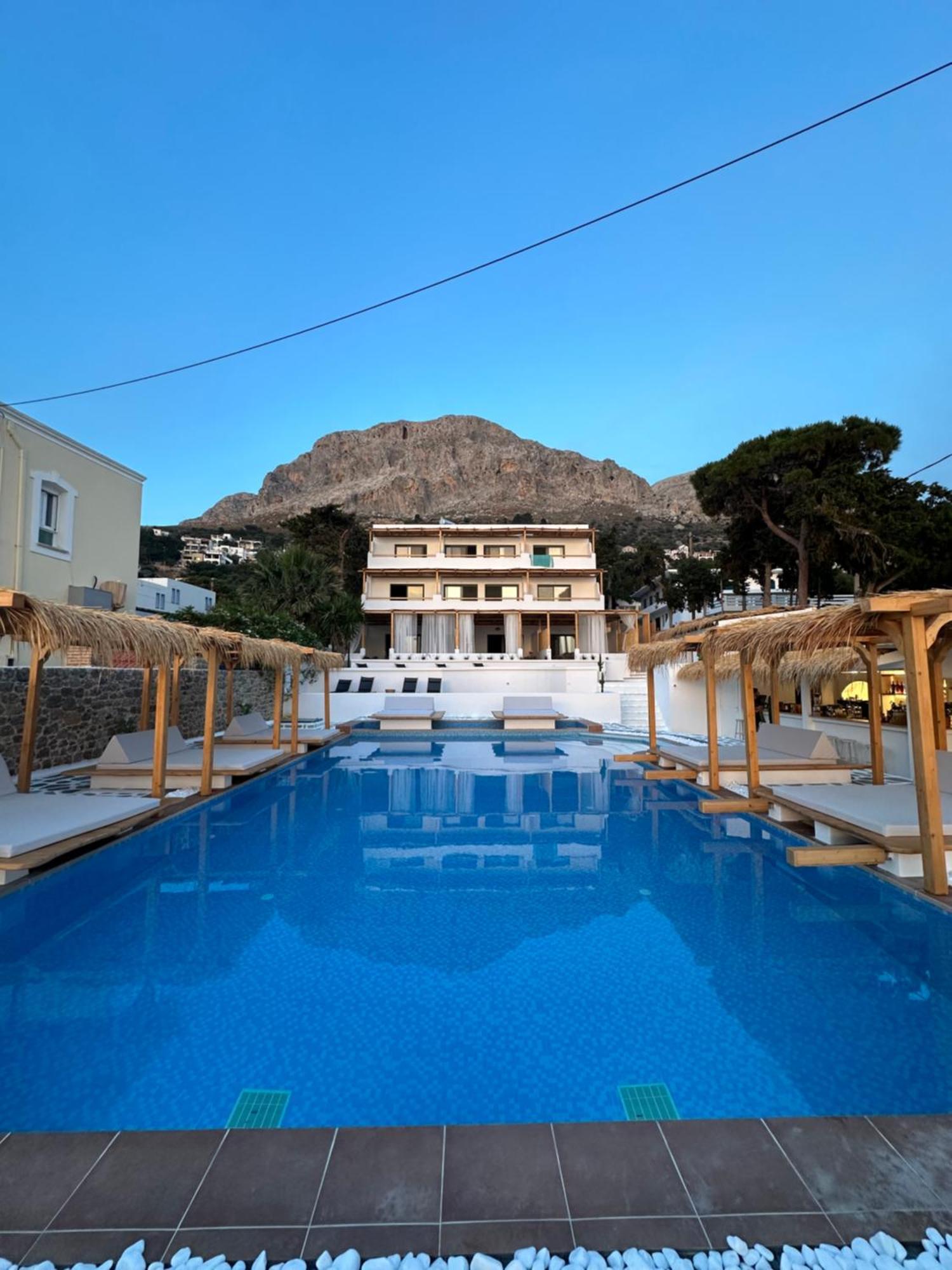 Spongia Hotel Suites & Spa Myrties Eksteriør billede