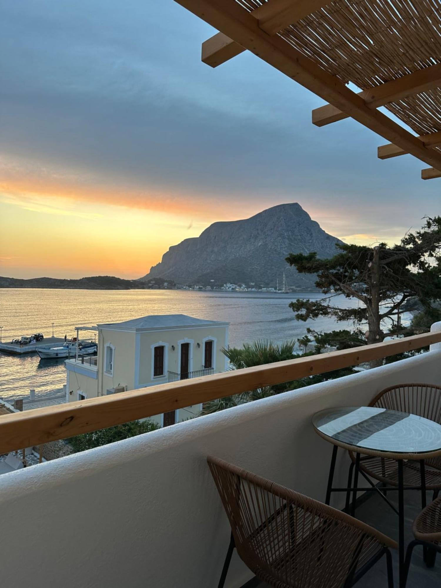 Spongia Hotel Suites & Spa Myrties Eksteriør billede