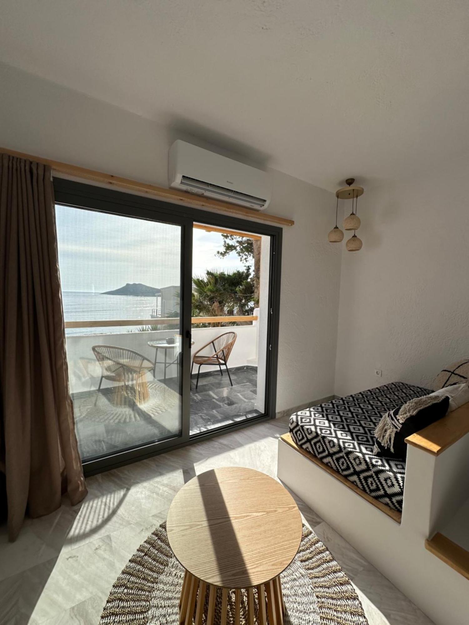 Spongia Hotel Suites & Spa Myrties Eksteriør billede