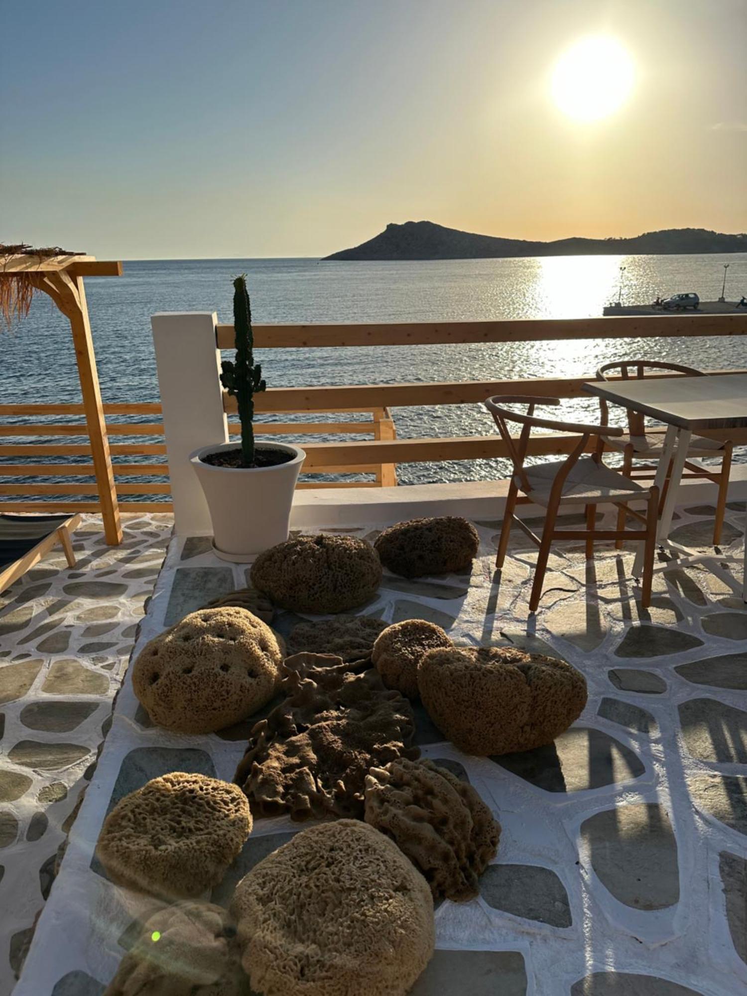 Spongia Hotel Suites & Spa Myrties Eksteriør billede