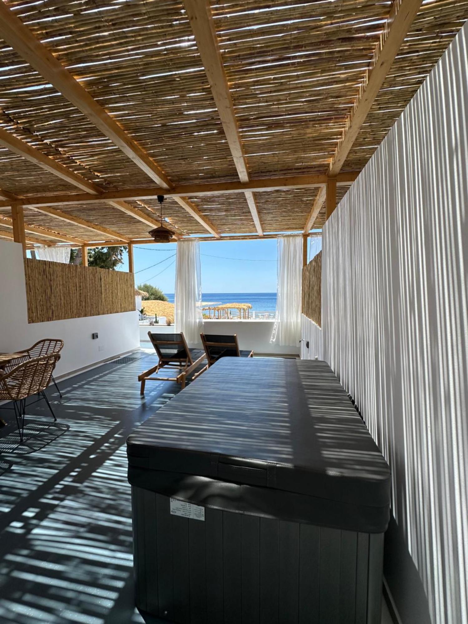 Spongia Hotel Suites & Spa Myrties Eksteriør billede