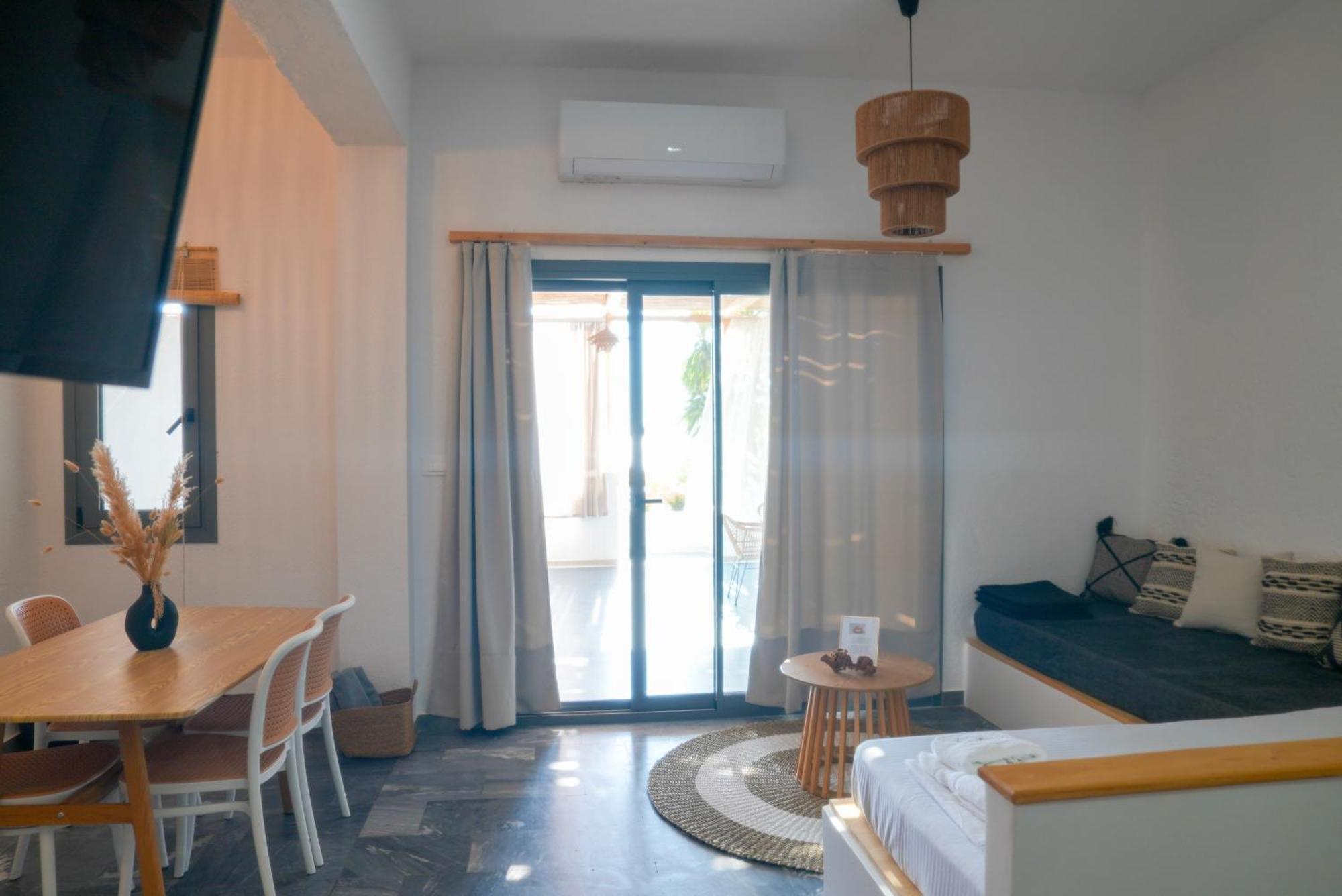 Spongia Hotel Suites & Spa Myrties Eksteriør billede