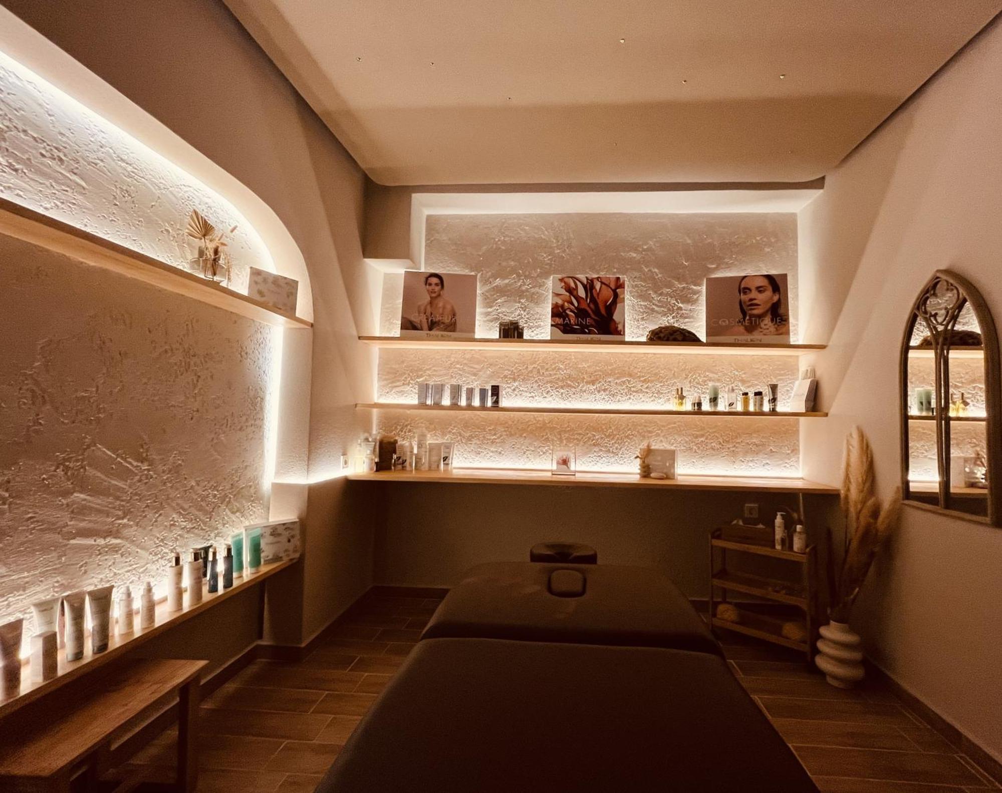 Spongia Hotel Suites & Spa Myrties Eksteriør billede